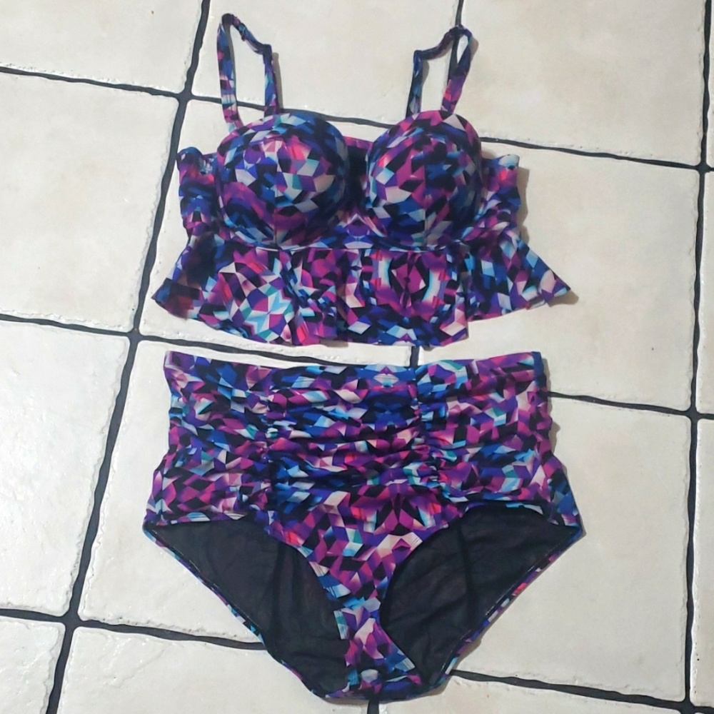 Torrid 2 Piece Swim Suit